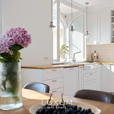 100 Sqm Penthouse In The Heart Of Old Town * Tallinn
