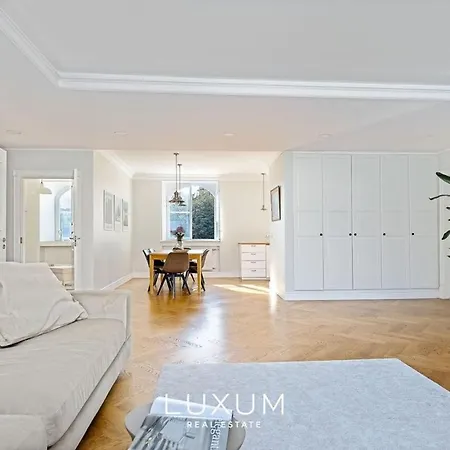 Apartamento 100 Sqm Penthouse In The Heart Of Old Town